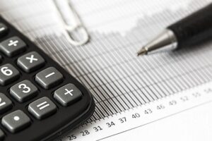 Los Créditos Fiscales Y Las Deducciones Fiscales Son Dos Maneras De Reducir Su Deuda Tributaria, Pero Funcionan De Diferentes Maneras.